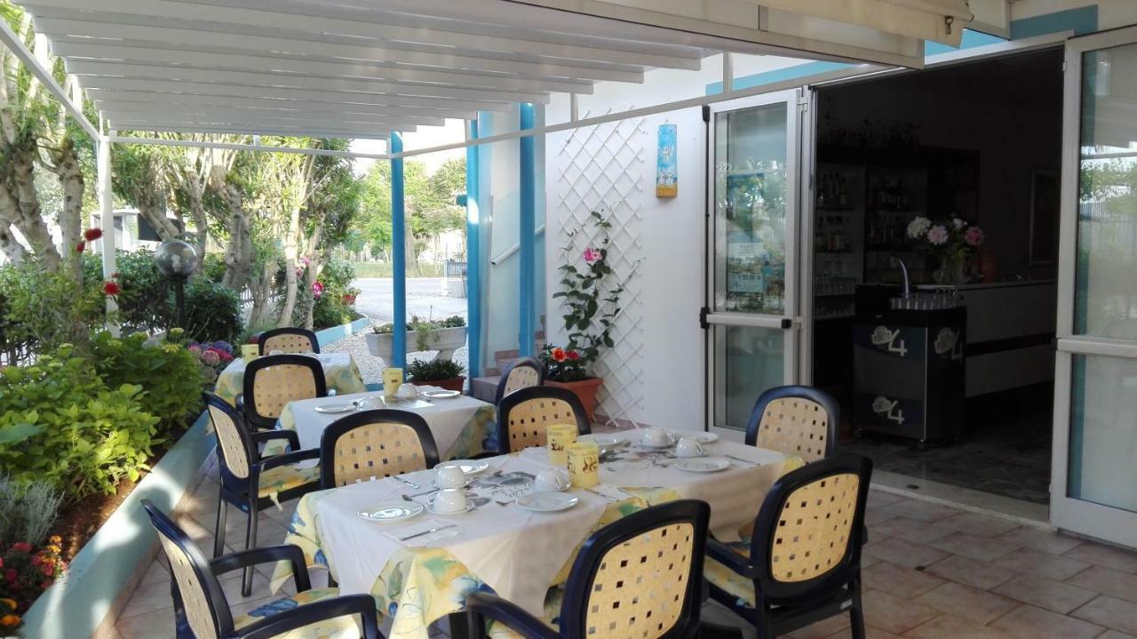 Albergo Elena Garni Caorle Exteriör bild